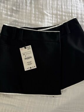 Zara Black White Trim Mini Skort -